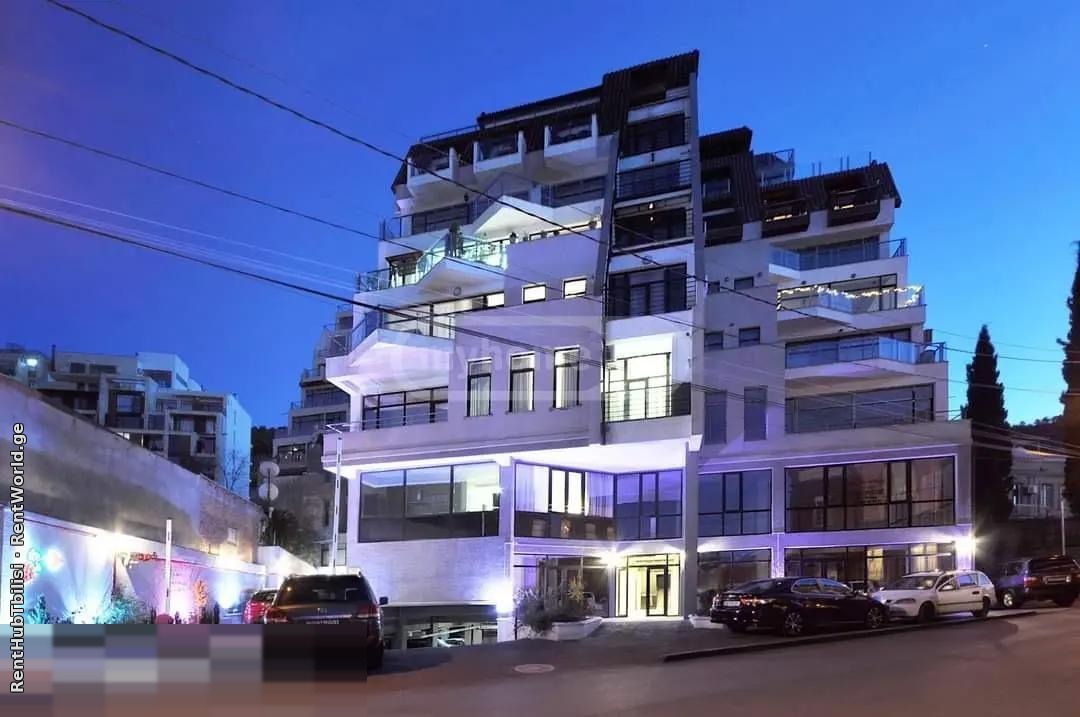 4 ოთახიანი ბინა